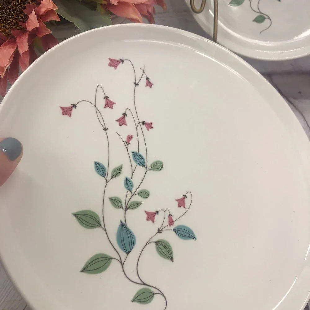 vintage Winsome by Franciscan set of two dinner plates cottagecore floral - Picture 5 of 7